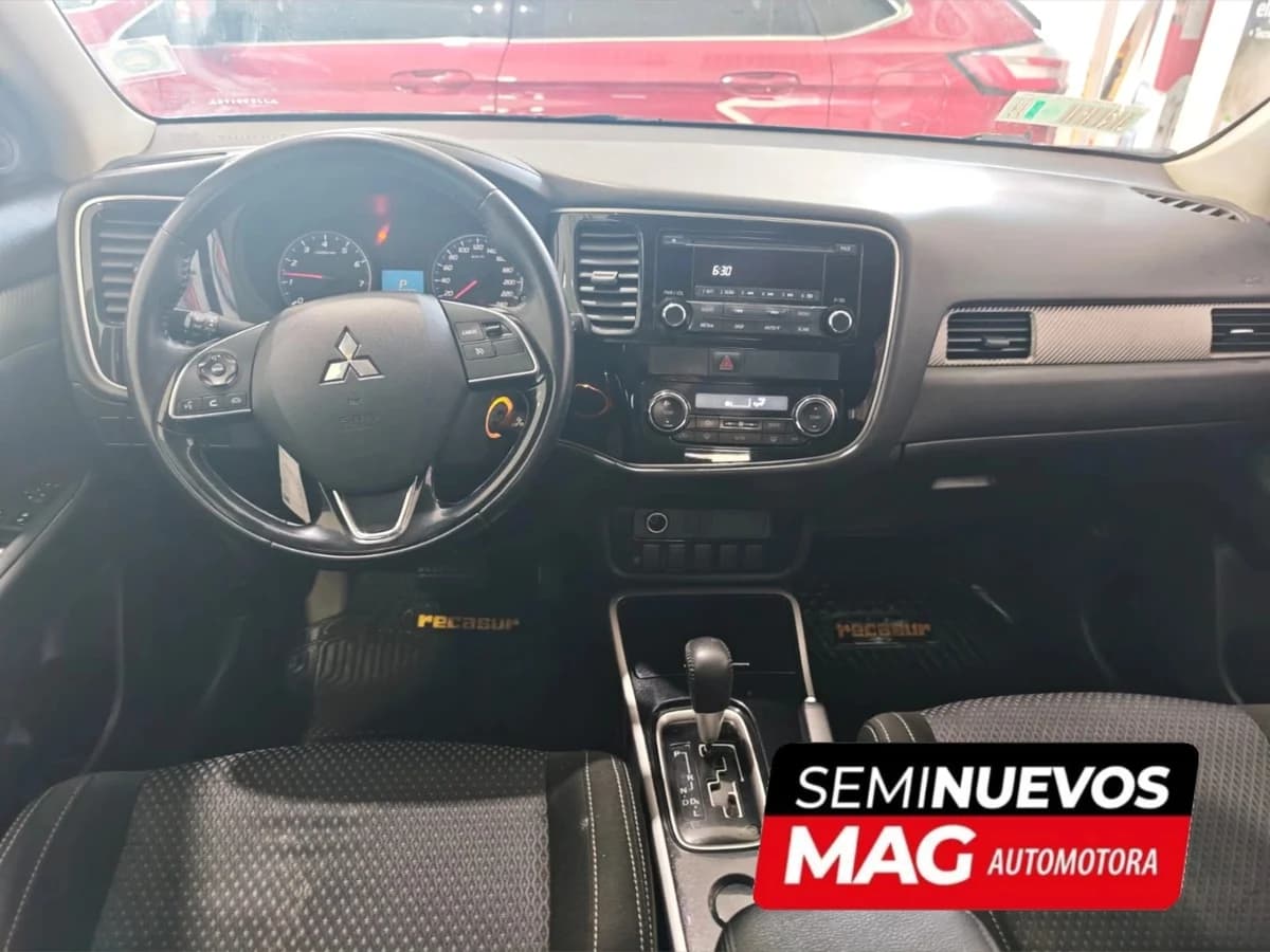 MITSUBISHI OUTLANDER 2.0 CVT 2018 - Imagen 8