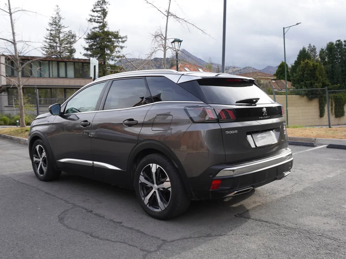 Peugeot 3008 1.6 GT Hibrido año 2023 - Imagen 7