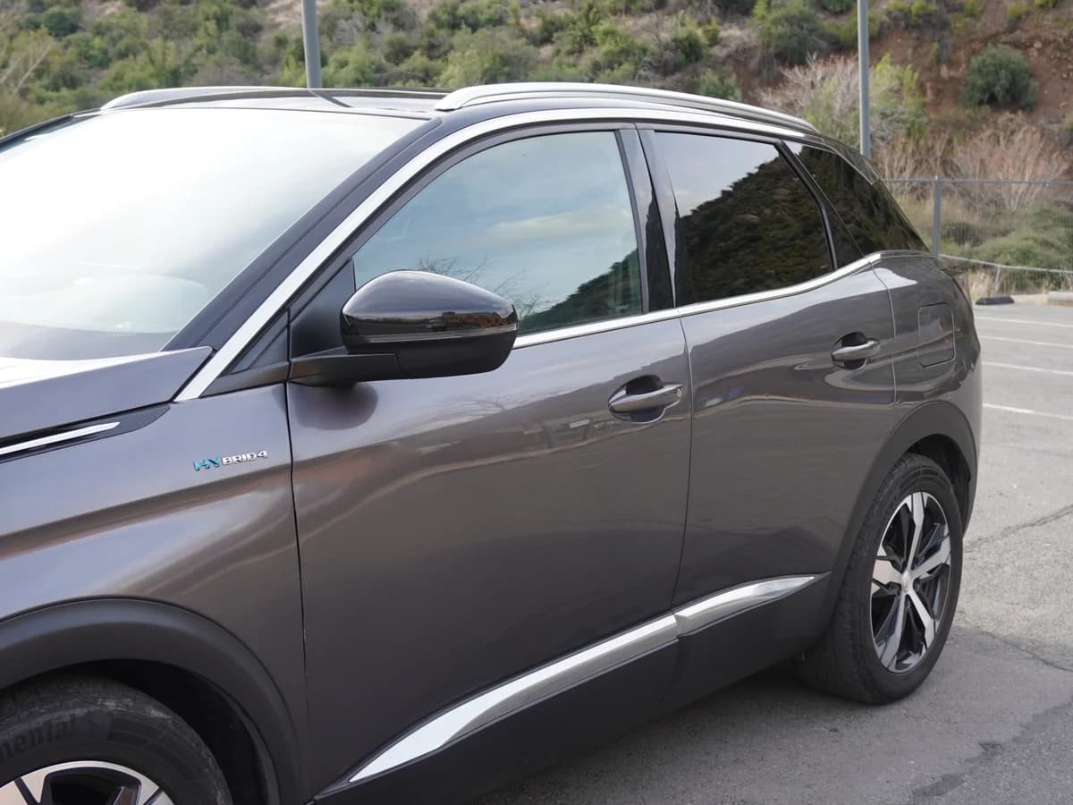 Peugeot 3008 1.6 GT Hibrido año 2023 - Imagen 9