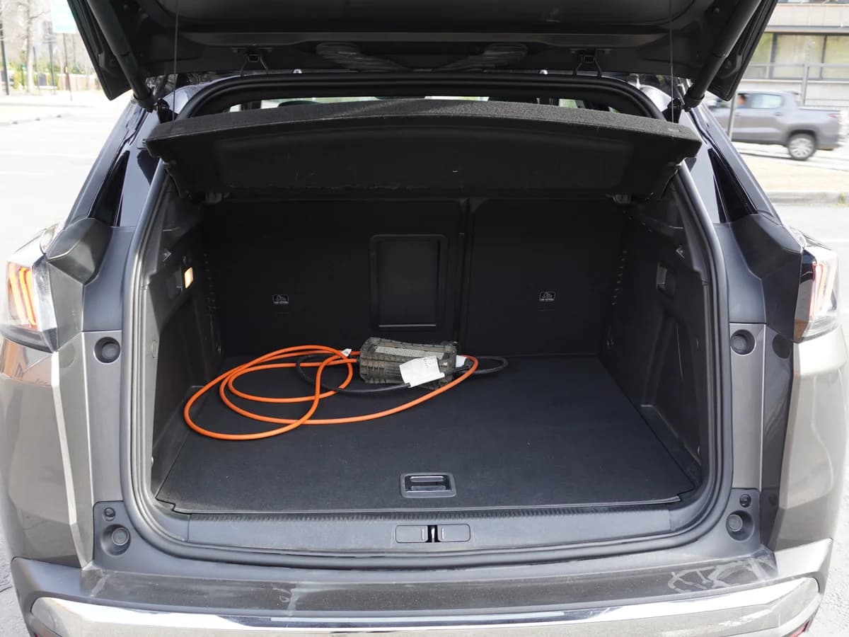 Peugeot 3008 1.6 GT Hibrido año 2023 - Imagen 16