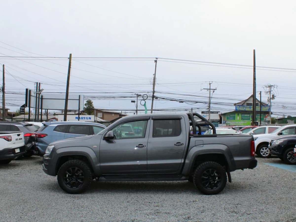VOLKSWAGEN Amarok 2.0 TRENDLINE DIESEL 4MOTION 4X4 DOB. CAB. MT 4P 2019 - Imagen 12