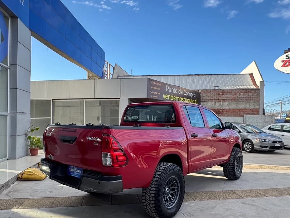 TOYOTA Hilux 2.4 2022 - Imagen 5