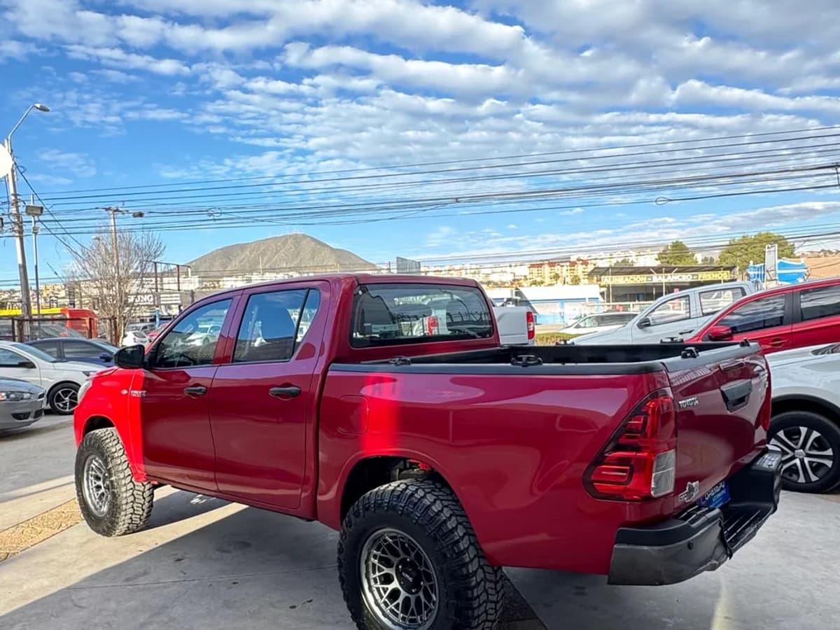 TOYOTA Hilux 2.4 2022 - Imagen 8