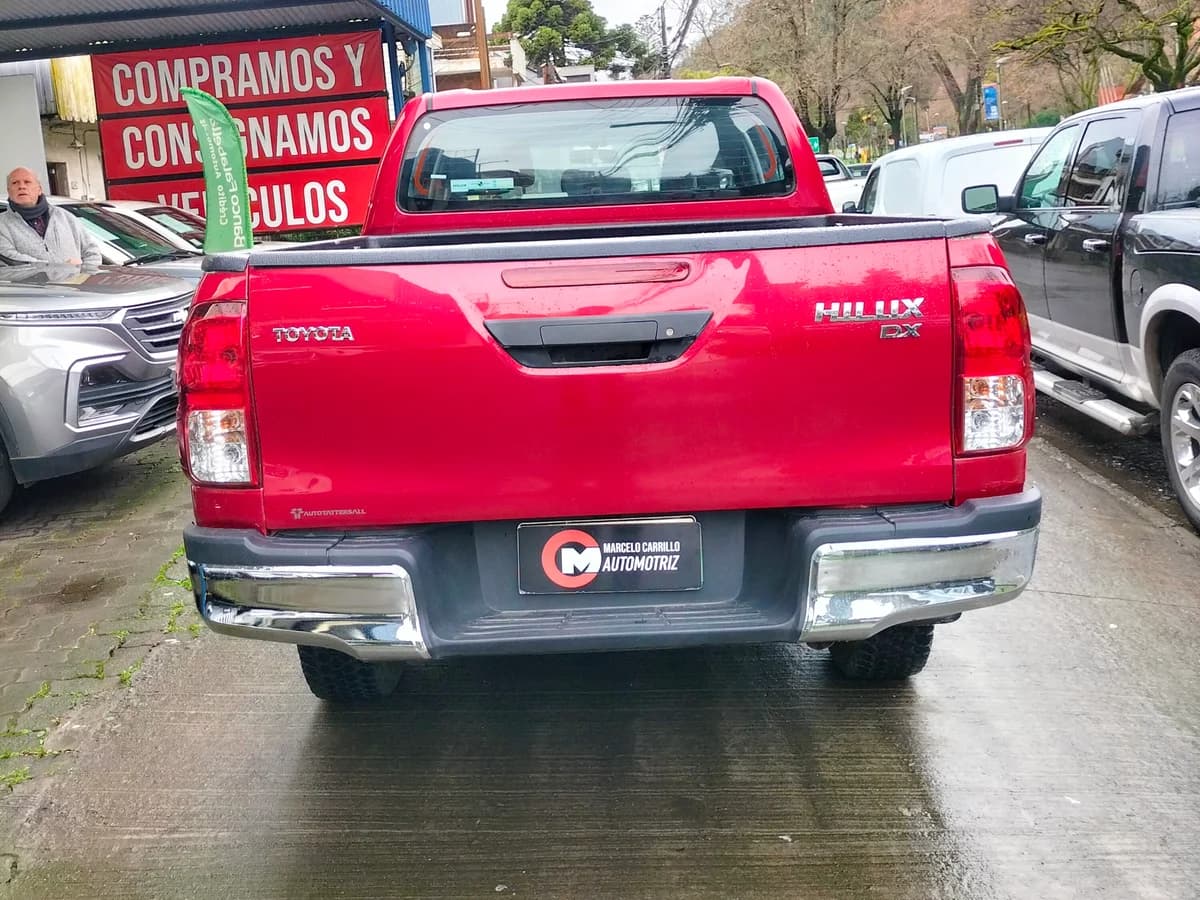 TOYOTA Hilux 2.4 D 4X4 2022 - Imagen 3