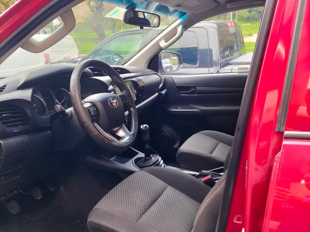 TOYOTA Hilux 2.4 D 4X4 2022 - Imagen 5