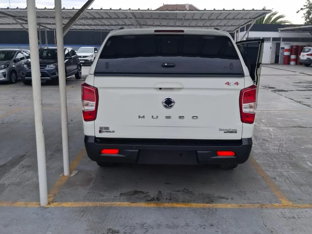 SSANGYONG Musso 2.2 TD LIMITED PLUS DIESEL 4WD AT6 2025 - Imagen 9