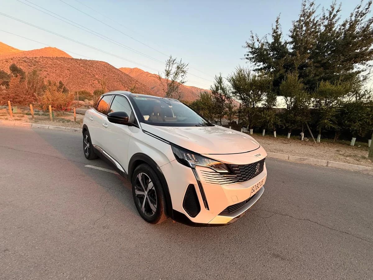 PEUGEOT 3008 ALLURE BLUEHDI 130 1.5 2023 - Imagen 14