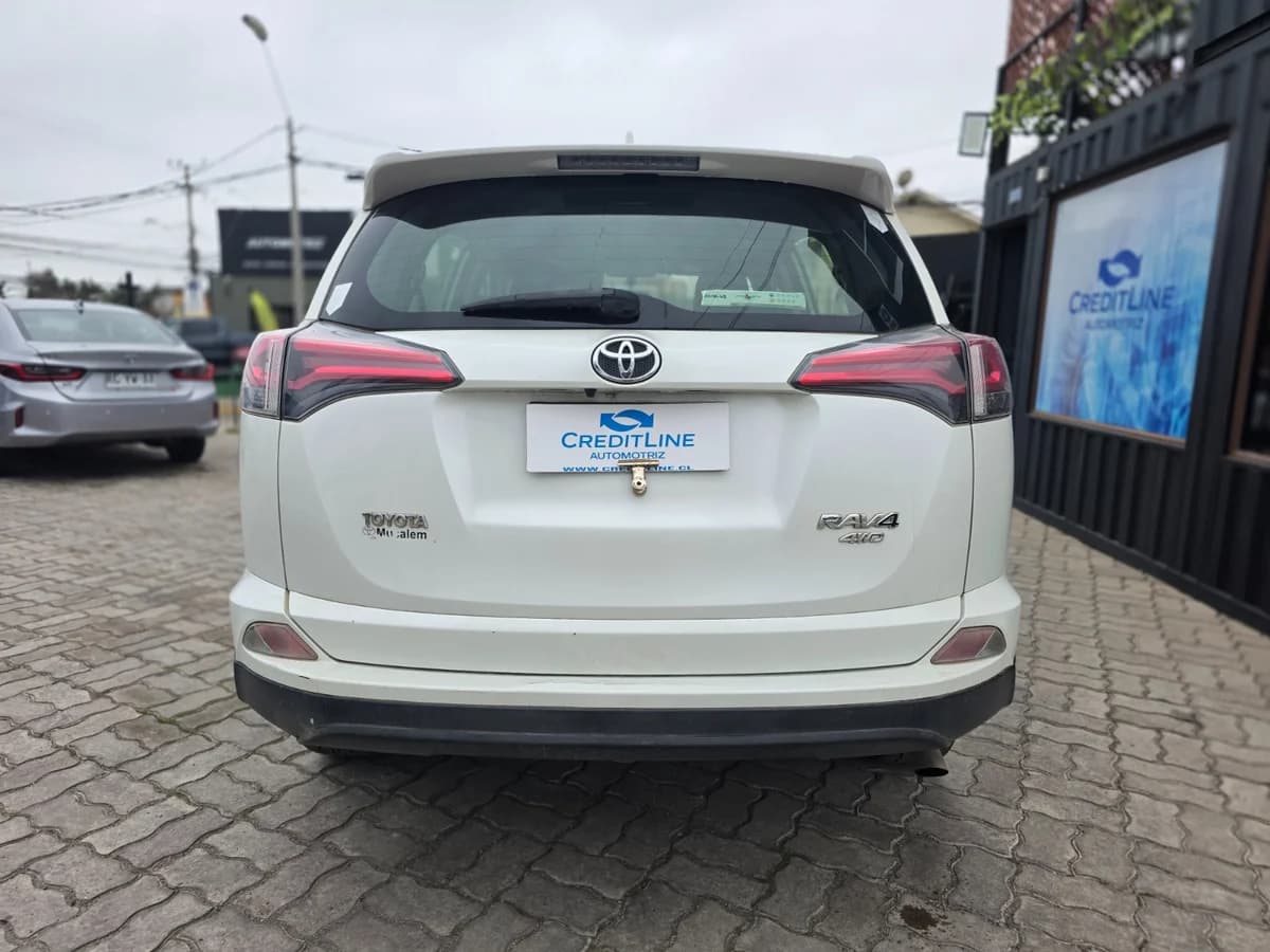 TOYOTA Rav4 2.0 2017 - Imagen 11