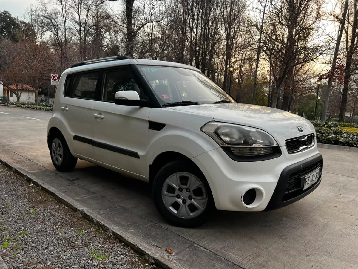 KIA Soul LX 1.6L MT6 año 2014 - Imagen 1