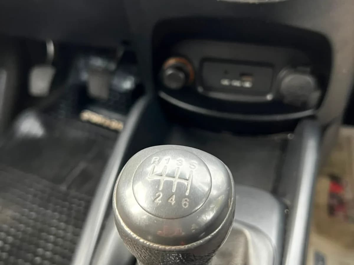 KIA Soul LX 1.6L MT6 año 2014 - Imagen 13