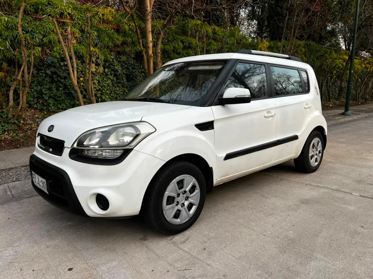 KIA Soul LX 1.6L MT6 año 2014 - Imagen 19