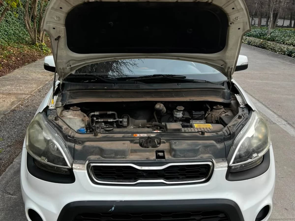 KIA Soul LX 1.6L MT6 año 2014 - Imagen 21
