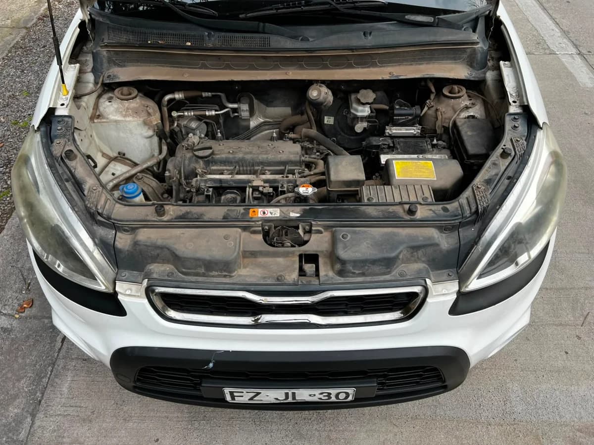 KIA Soul LX 1.6L MT6 año 2014 - Imagen 23