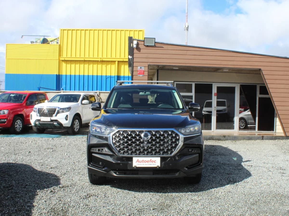 SSANGYONG Rexton 2.2D 2023 - Imagen 3