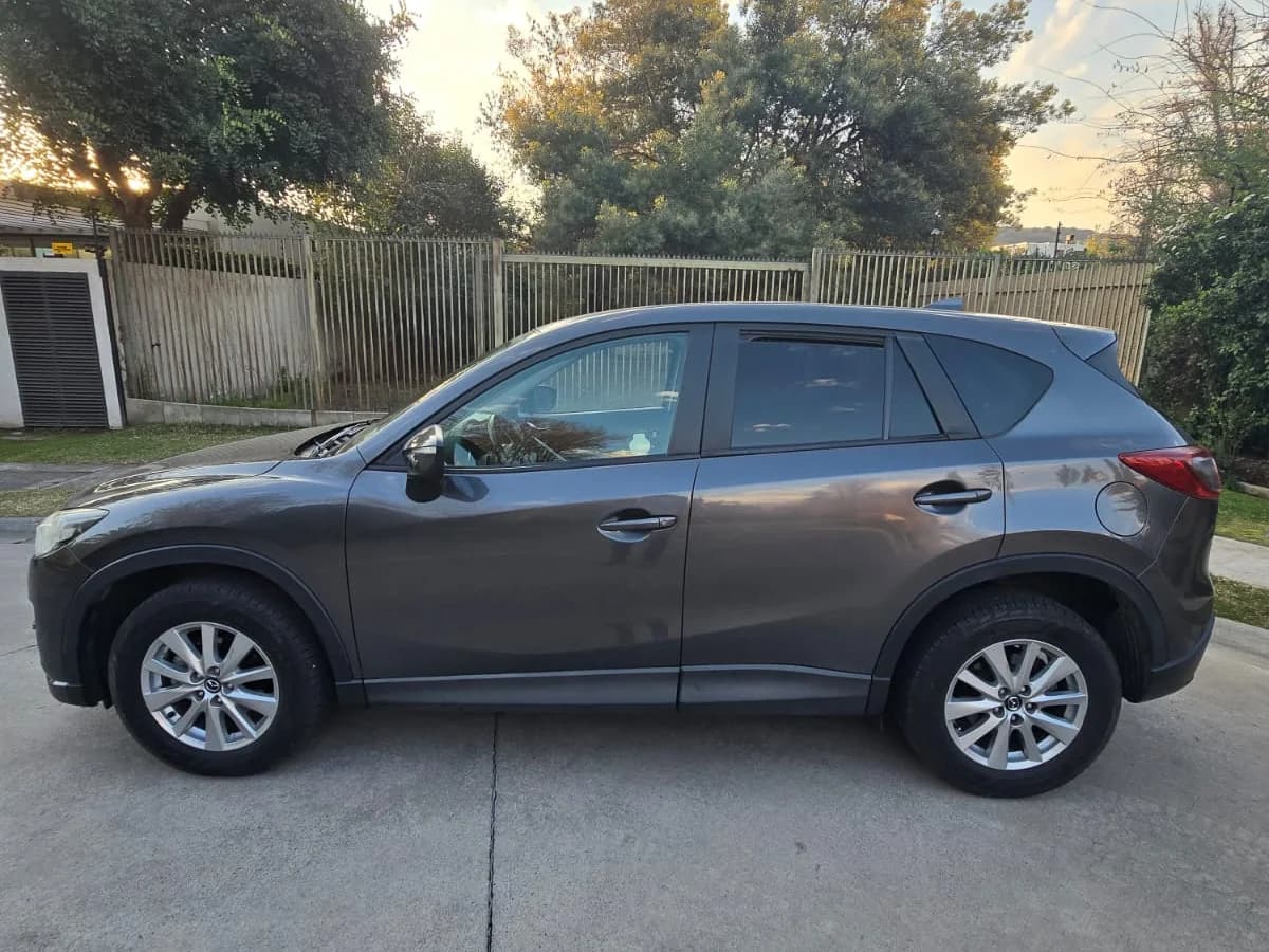 MAZDA Cx-5 2.0L AT R 4X2 año 2017 - Imagen 11