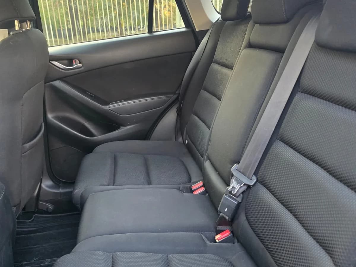 MAZDA Cx-5 2.0L AT R 4X2 año 2017 - Imagen 25