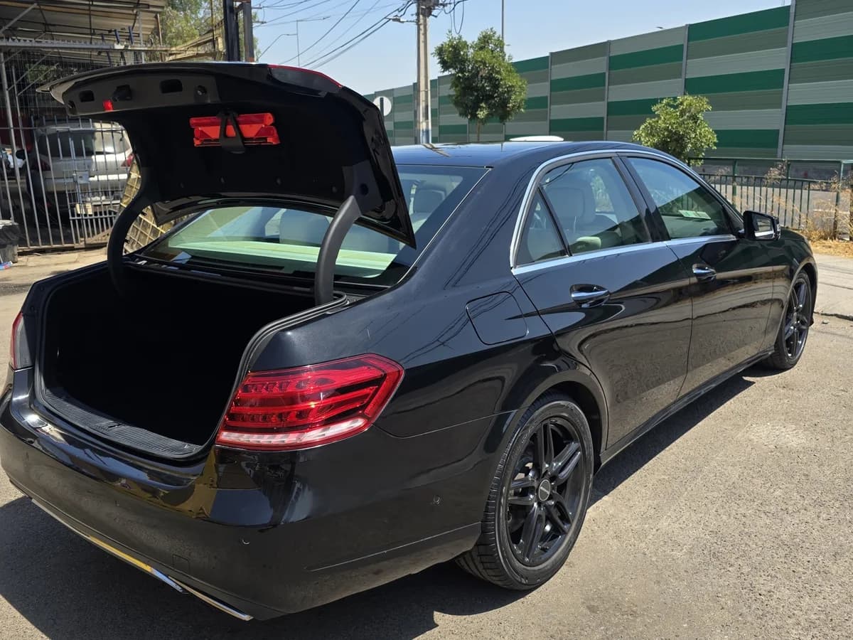 *OFERTA DE LA SEMANA* MERCEDES BENZ E220 CDI 2.1 BLUE EFFICIENCY DIESEL 4X2 AT 4P 2015 - Imagen 5