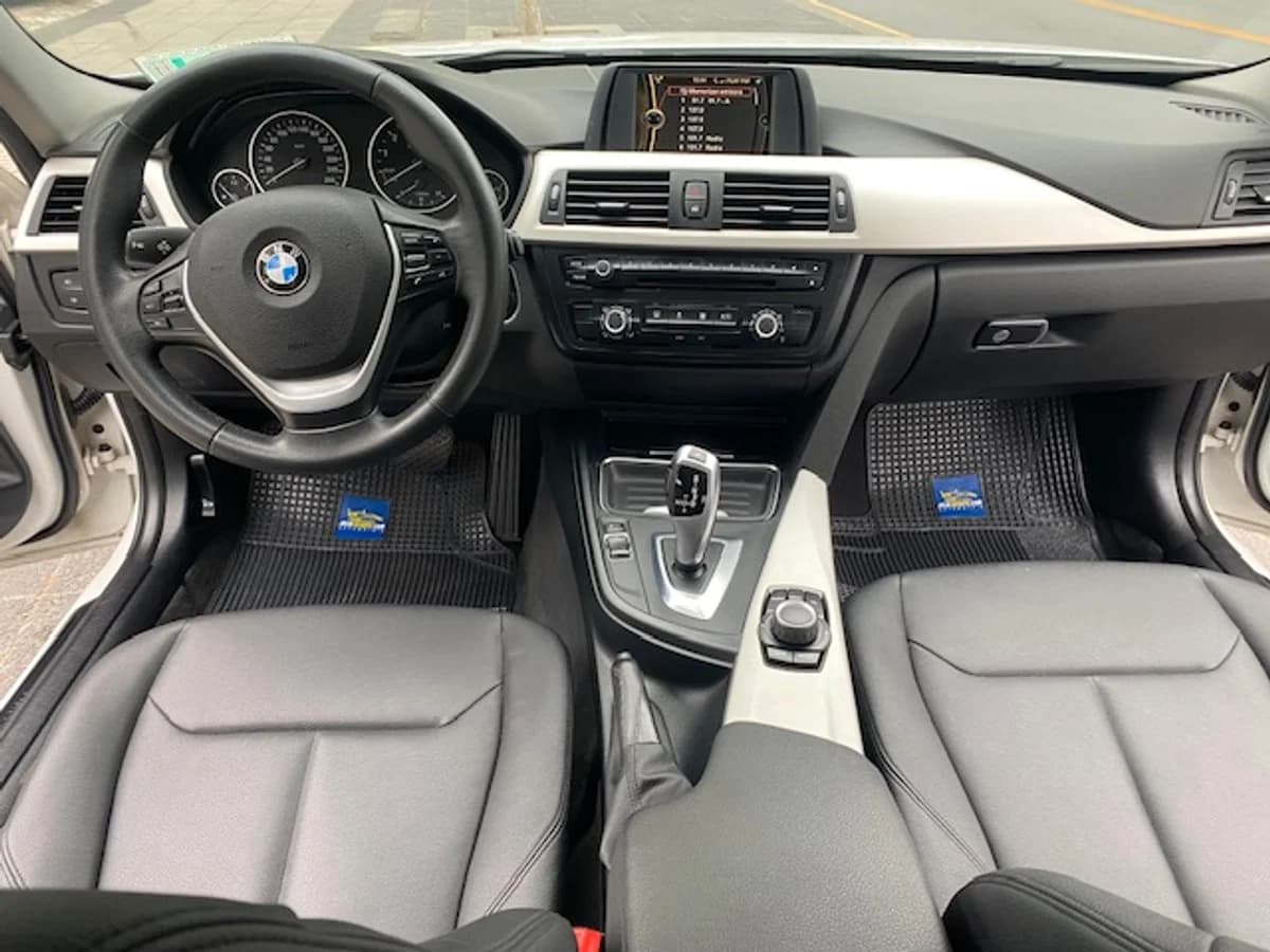 BMW 316I Luxury 1.6 Aut 2014 - Imagen 17