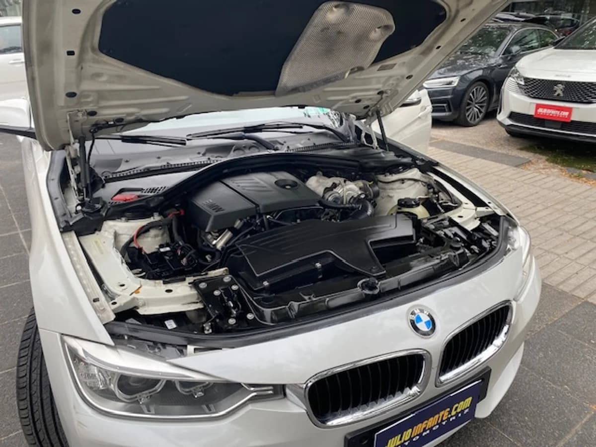 BMW 316I Luxury 1.6 Aut 2014 - Imagen 23