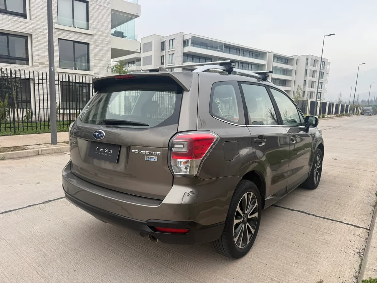 SUBARU Forester 2.0 Limited Sport Diesel AWD CVT 2017 - Imagen 6