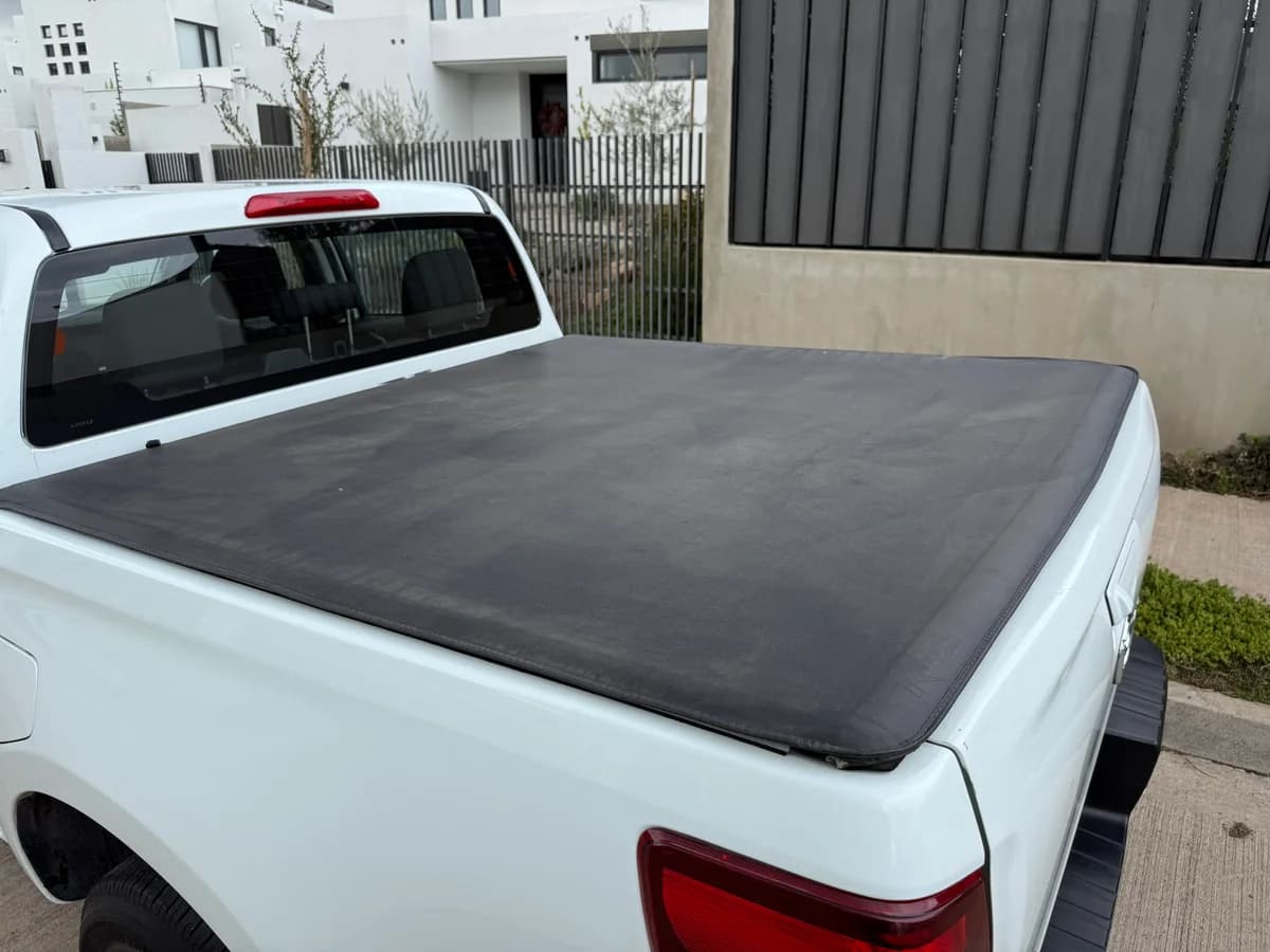 MAZDA BT-50 3.0 Diesel 4X4 Doble Cabina 6AT 2023 - Imagen 9