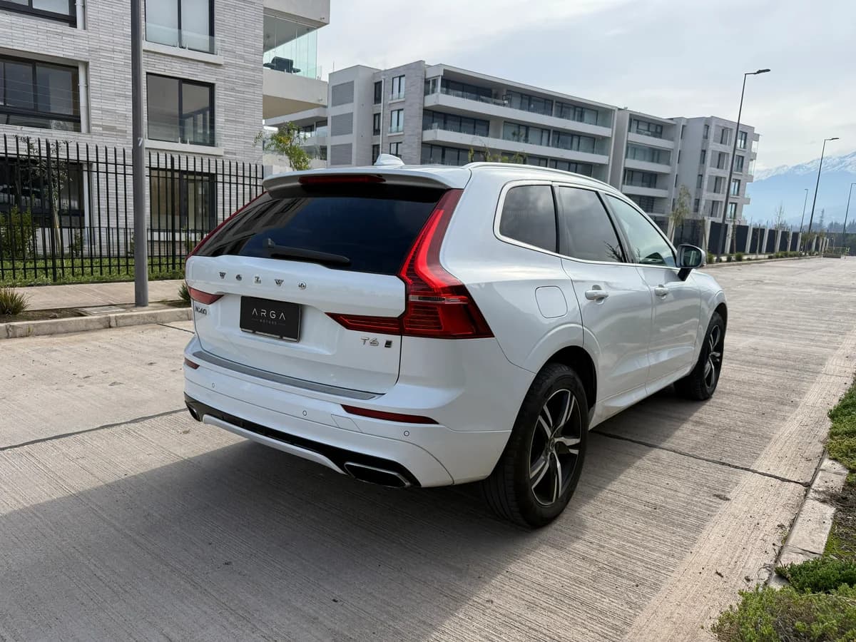 VOLVO XC60 2.0 T6 R-Design AWD MY19 AT 2019 - Imagen 6