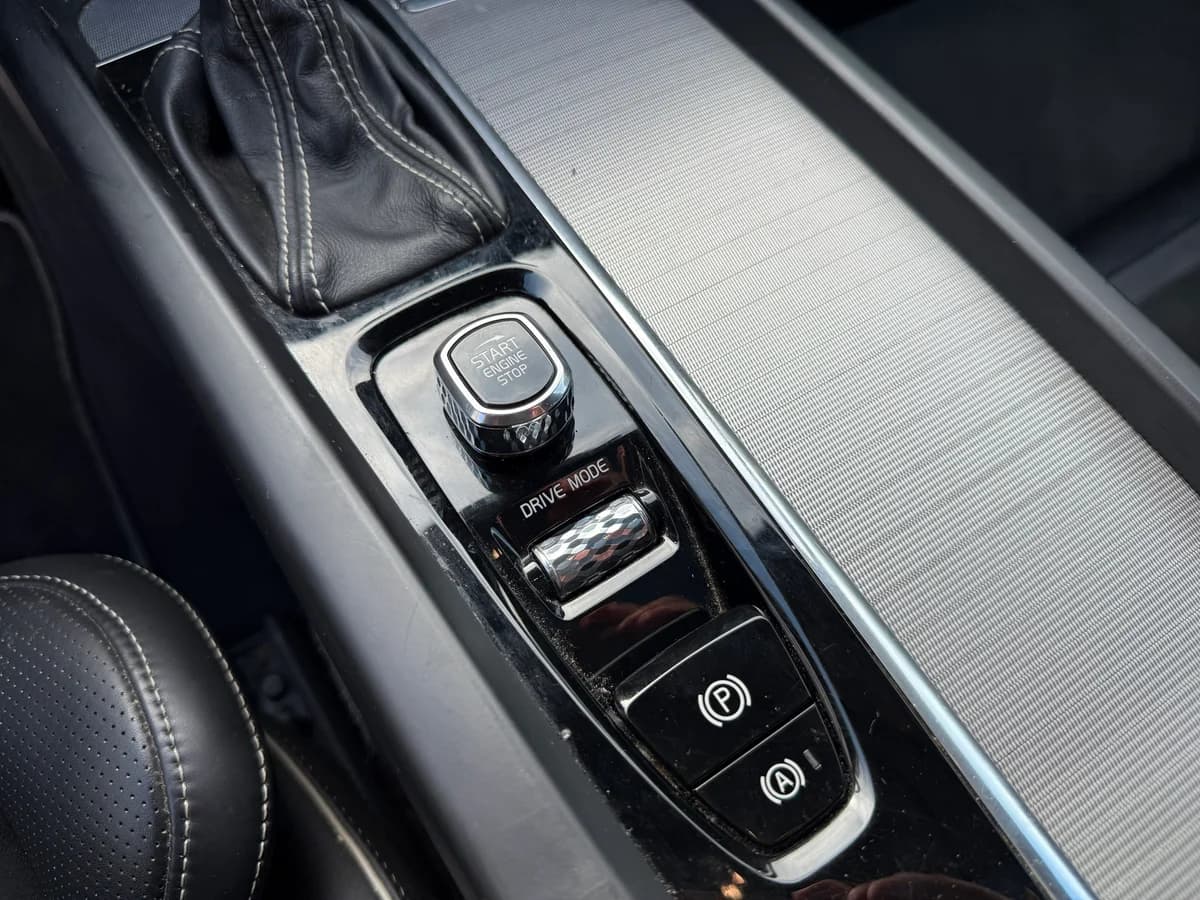 VOLVO XC60 2.0 T6 R-Design AWD MY19 AT 2019 - Imagen 20