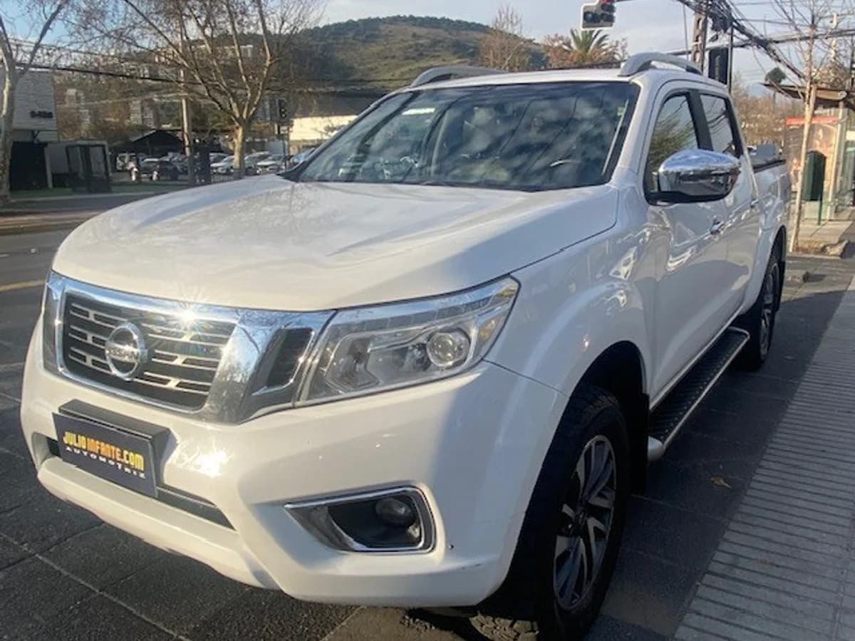 NISSAN NP300 LE 4x4 2.3 Autom. 2017 - Imagen 1
