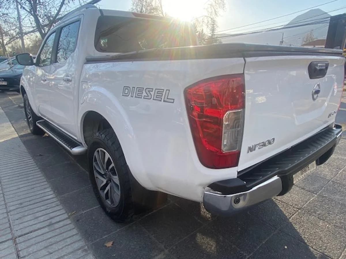 NISSAN NP300 LE 4x4 2.3 Autom. 2017 - Imagen 6