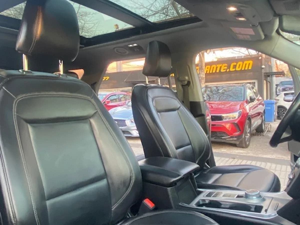 FORD EXPLORER Limited 2.3 Auto.3 corridas 2021 - Imagen 10