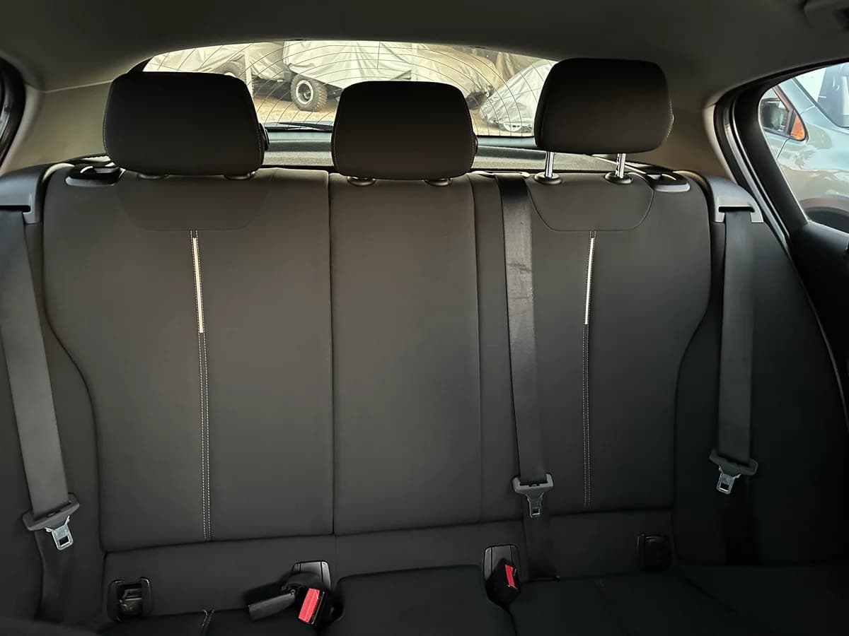 BMW 116I Sport 1.6 AUT SUNRROF 2012 - Imagen 23