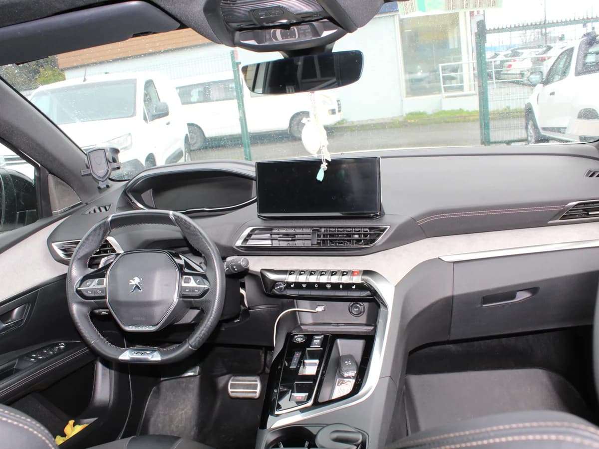PEUGEOT 5008 GT 1.5 diésel 2023 - Imagen 8