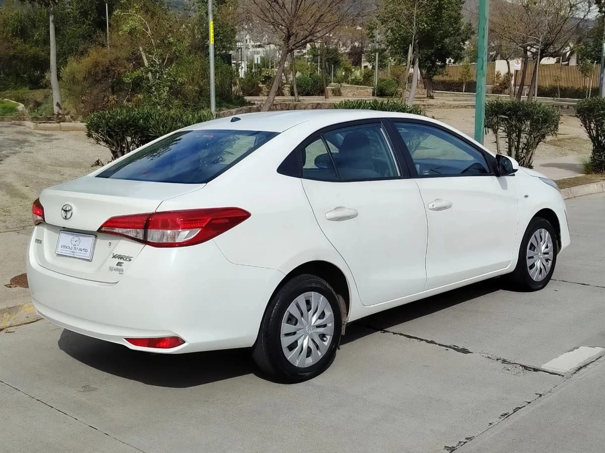 TOYOTA Yaris GLI 1.5 2020 - Imagen 10