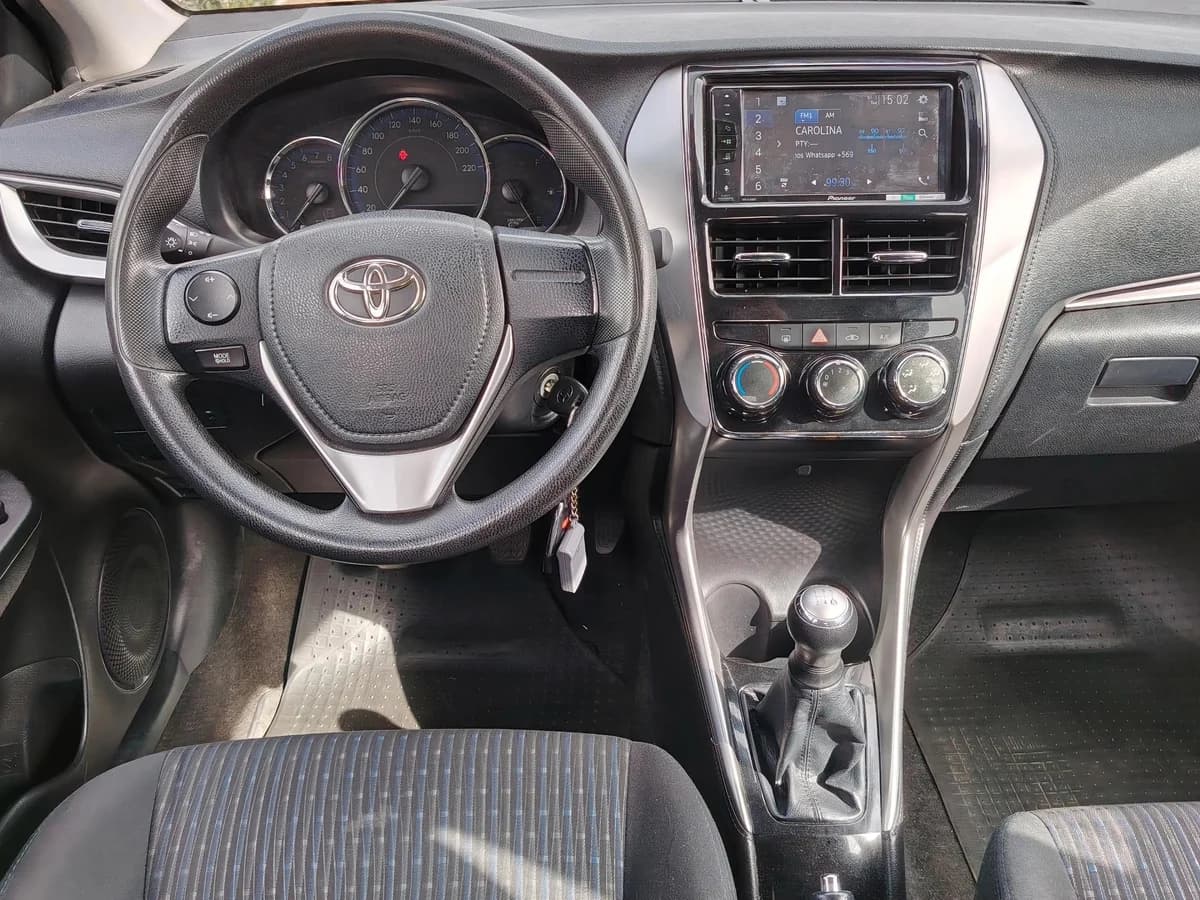 TOYOTA Yaris GLI 1.5 2020 - Imagen 16