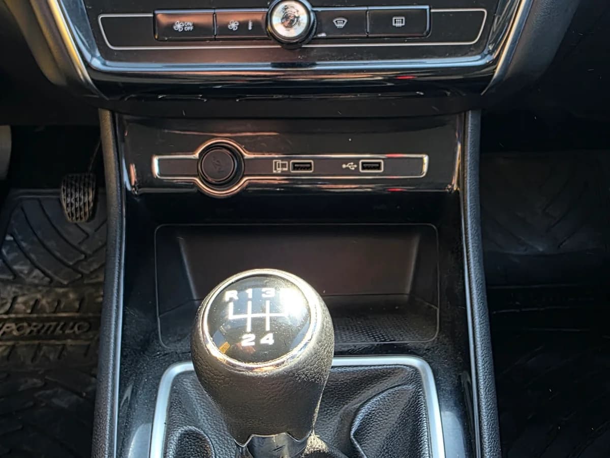 MG NEW MG 5 1.5 STD MT 2022 - Imagen 16